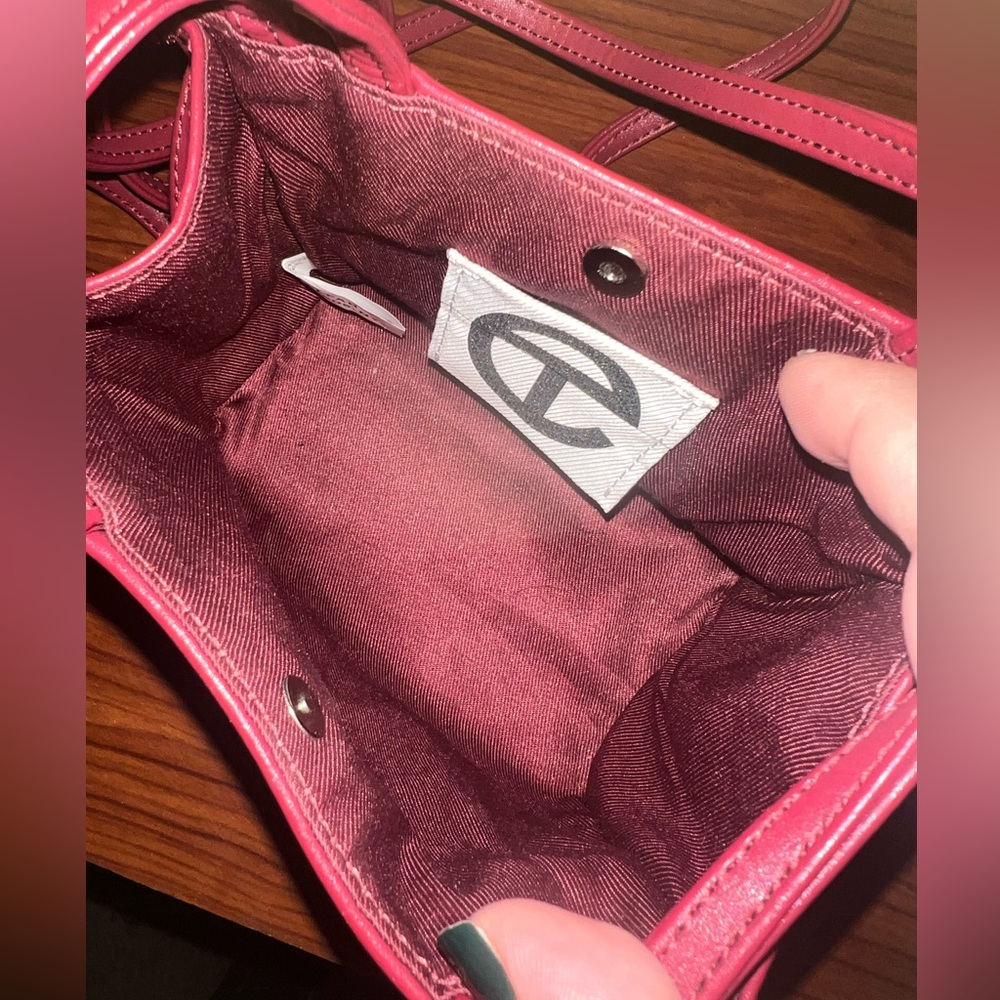 TELFAR - Small Shopping Bag in OxBlood - Picture 5 of 6